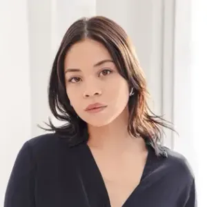 Eva Noblezada